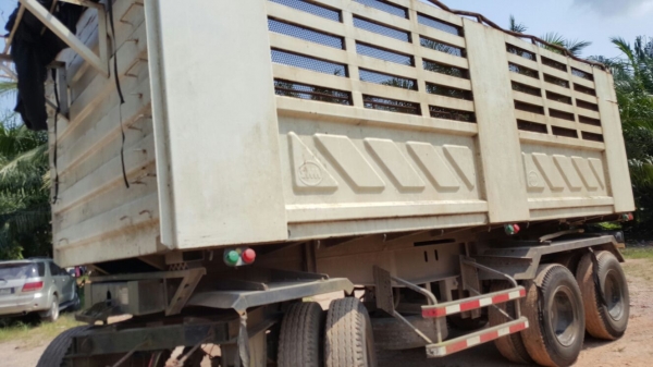 รถอีซูซุ 10 ล้อดั้ม FXZ 360 แรงม้า. ปี 52. , ( ขายแม่ , ลูก. ) , ( รถวิ่ง 33x,xxx กม. )      สนใจติดต่อ  081 - 6079515