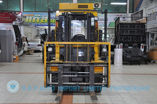 ขายรถโฟล์คลิฟท์มือสอง TCM รุ่น FD30T-38R85622 ราคา 365,000 สภาพเดิมจากญี่ปุ่น ไม่เคยใช้งานในประเทศไทย