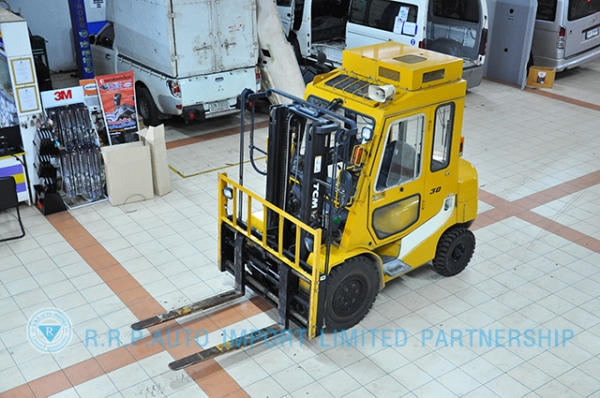ขายรถโฟล์คลิฟท์มือสอง TCM รุ่น FD30T-38R85622 ราคา 365,000 สภาพเดิมจากญี่ปุ่น ไม่เคยใช้งานในประเทศไทย