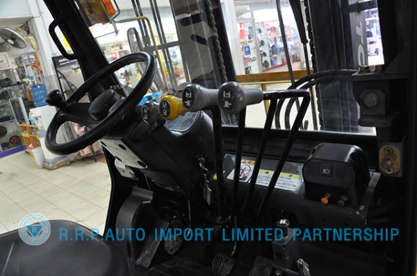 ขายรถโฟล์คลิฟท์มือสอง TCM รุ่น FD30T-38R85622 ราคา 365,000 สภาพเดิมจากญี่ปุ่น ไม่เคยใช้งานในประเทศไทย