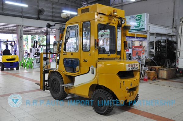 ขายรถโฟล์คลิฟท์มือสอง TCM รุ่น FD30T-38R85622 ราคา 365,000 สภาพเดิมจากญี่ปุ่น ไม่เคยใช้งานในประเทศไทย
