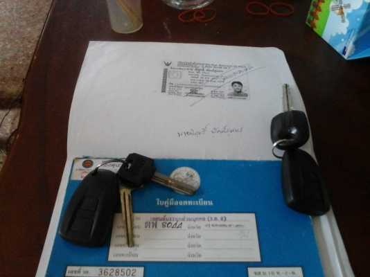 Isuzu d-max hilander มือเดียว ป้ายแดง