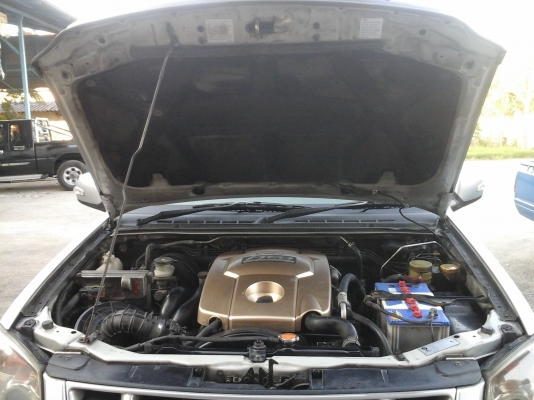 Isuzu d-max hilander มือเดียว ป้ายแดง