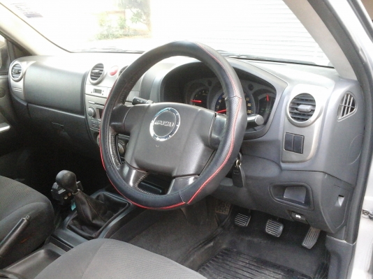 Isuzu d-max hilander มือเดียว ป้ายแดง