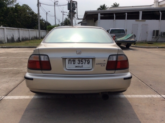 ขายรถ Honda accord 2.2 LXi ไฟท้าย 2ก้อน ปี96 เครื่องใหม่บล๊อกเดิม 2.2 เกียร์ธรรมดา (ไม่ต้องกลัวเกียร์พัง) ติดแก๊ส LPG ใช้ได้ 2ระบบ กระจกไฟฟ้าทั้งคัน ภายในสวยๆเบาะหนังสวยๆสะอาดแอร์เย็นหนาว ไมล์ใช้ได้หมด ตัวถังเดิมๆสีบางเดิมทั้งคันห้องเครื่องเดิมๆแม็ก15&amp