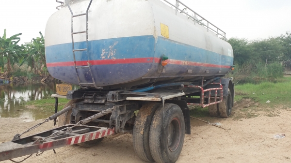 ขายรถ มิตซูบิชิ (ไอ้หลง) โบว์ วางเครื่อง 6D16 รถแท้งค์น้ำบรรทุกส่ากระทิงแดง ขายพร้อมแม่ลูก แม่2เพลา ลูก2คาน ราคา 750000 บาท ติดต่อ 0926527322