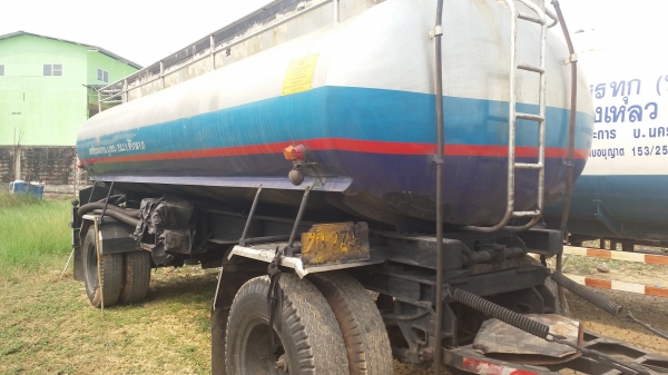 ขายรถ มิตซูบิชิ (ไอ้หลง) โบว์ วางเครื่อง 6D16 รถแท้งค์น้ำบรรทุกส่ากระทิงแดง ขายพร้อมแม่ลูก แม่2เพลา ลูก2คาน ราคา 750000 บาท ติดต่อ 0926527322