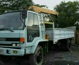 หกล้อ อีซูซุ FRR12L175เครน 3ตัน ช่วงยาว 5.50ม สภาพดีพร้อมใช้งาน ทะเบียนพร้อมโอน ราคา 465,000บ