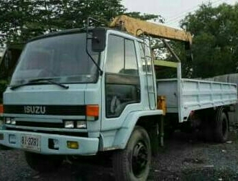 หกล้อ อีซูซุ FRR12L175เครน 3ตัน ช่วงยาว 5.50ม สภาพดีพร้อมใช้งาน ทะเบียนพร้อมโอน ราคา 465,000บ