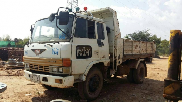 รถหกล้อดั้มฮีโน FD เครื่องHO7C 185แรงเกียรHO เครื่องดีคัซซีสวย รถขับดีพร้อมไช้งาน ภาษีไม่ขาดเล่มเอกสารครบ