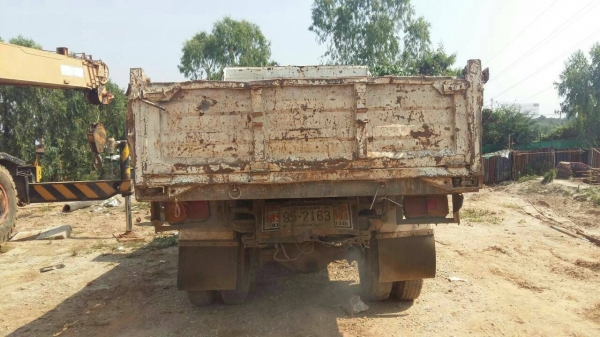 รถหกล้อดั้มฮีโน FD เครื่องHO7C 185แรงเกียรHO เครื่องดีคัซซีสวย รถขับดีพร้อมไช้งาน ภาษีไม่ขาดเล่มเอกสารครบ