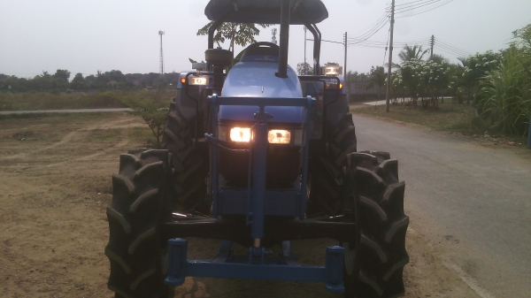 ขายรถไถFORD  NEWHOLLAND  รุ่นTS90  กรองเล็กรถปี02เล่มพร้อมโอน