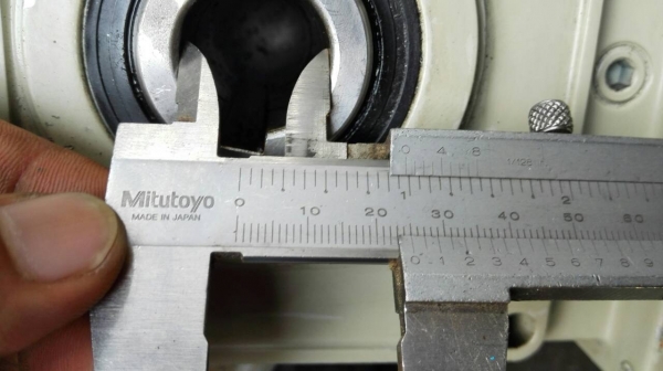 มอเตอร์เกียร์ Sumitomo Hyponic Drive มีเบรค 1/4 HP. 380V. ทด 1:20 เพลาออกคู่ 72 RPM. มาคู่สภาพสวยสดแน่นเงียบพร้อมใช้งาน.