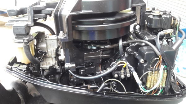 ขายเครื่องเรือ15แรงแน่นๆหางสั้น