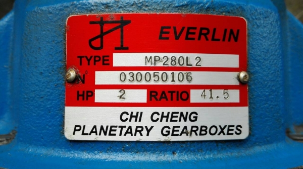 Sell>> มอเตอร์เกียร์ EVERLIN FUKUTA TAIWAN 2 HP. 380V. ทด 1:40 เพลาออก 36 RPM. สภาพใหม่ ใช้งานมาน้อย แน่นเงียบพร้อมเดินงาน.