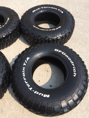 ขายยาง BF mud terrain 33x10.5x15 ปลายปี 09 ดอกยางหนาๆไม่บั่ง เสมอกันทุกเส้น ส่งได้ทั่วประเทศ 080-568-5540 ป้อม ขายยาง BF mud terrain 33x10.5x15 ปลายปี 09 ดอกยางหนาๆไม่บั่ง เสมอกันทุกเส้น ส่งได้ทั่วประเทศ 080-568-5540 ป้อม