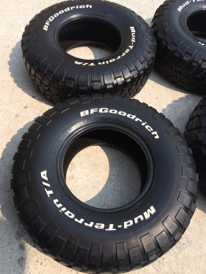 ขายยาง BF mud terrain 33x10.5x15 ปลายปี 09 ดอกยางหนาๆไม่บั่ง เสมอกันทุกเส้น ส่งได้ทั่วประเทศ 080-568-5540 ป้อม ขายยาง BF mud terrain 33x10.5x15 ปลายปี 09 ดอกยางหนาๆไม่บั่ง เสมอกันทุกเส้น ส่งได้ทั่วประเทศ 080-568-5540 ป้อม