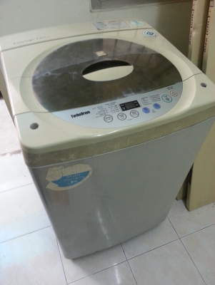 อดีตเครื่องซักผ้าหยอดเหรียญยี่ห้อ LG ขนาด 7.0 Kg. อดีตเครื่องซักผ้าหยอดเหรียญยี่ห้อ LG ขนาด 7.0 Kg.
