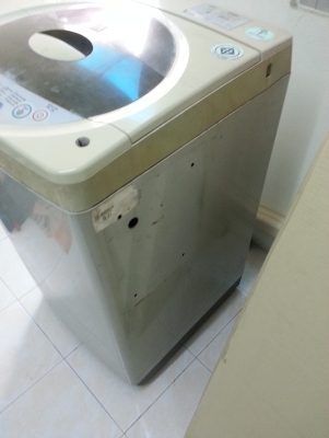 อดีตเครื่องซักผ้าหยอดเหรียญยี่ห้อ LG ขนาด 7.0 Kg. อดีตเครื่องซักผ้าหยอดเหรียญยี่ห้อ LG ขนาด 7.0 Kg.