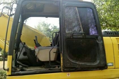 ขายรถแบ็คโฮ Komatsu PC200-8 ไมล์ชั่วโมง 14,xxx เอกสารเล่มทะเบียน ไฟฟ้าครบ ขายรถแบ็คโฮ Komatsu PC200-8 ไมล์ชั่วโมง 14,xxx เอกสารเล่มทะเบียน ไฟฟ้าครบ