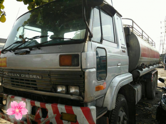 ขายรถบรรทุก 10 ล้อน้ำ NISSAN UD CWM430M 290 แรงม้า ถังบรรจุ 15000 ลิตร ราคา 850000