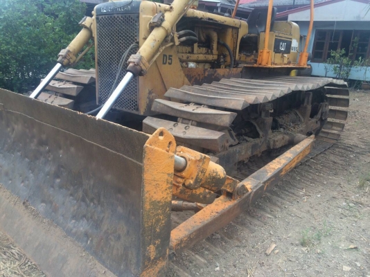 ขาย565,000รถแทรคเตอร์ CAT D 5 Dเครื่องดีเกียร์แรงช่วงล่างเต็มตีนเป็ดรถสวยพร้อมใช้ 090-772-3710 090-772-3708 ขาย565,000รถแทรคเตอร์ CAT D 5 Dเครื่องดีเกียร์แรงช่วงล่างเต็มตีนเป็ดรถสวยพร้อมใช้ 090-772-3710 090-772-3708