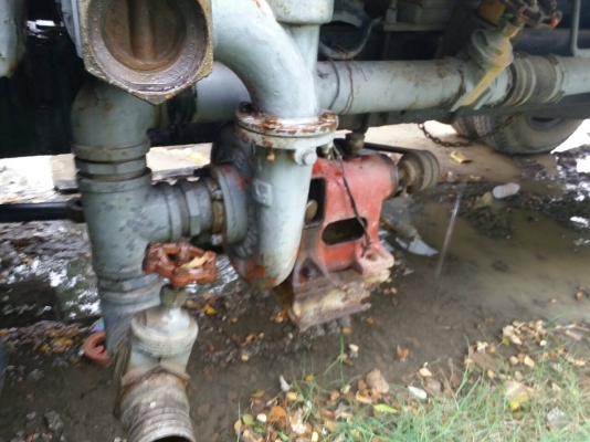 ขายรถบรรทุก 6 ล้อน้ำ ISUZU 145 แรงม้า บรรจุ 10000 ลิตร ราคา 350000