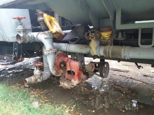 ขายรถบรรทุก 6 ล้อน้ำ ISUZU 145 แรงม้า บรรจุ 10000 ลิตร ราคา 350000