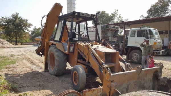 ขาย รถตักหน้าขุดหลัง JCB CX3 เพลาเดียว รถใช้งานอยู่เป็นประจำ เครื่องดี ปั้มดี เอกสารใบซื้อขาย