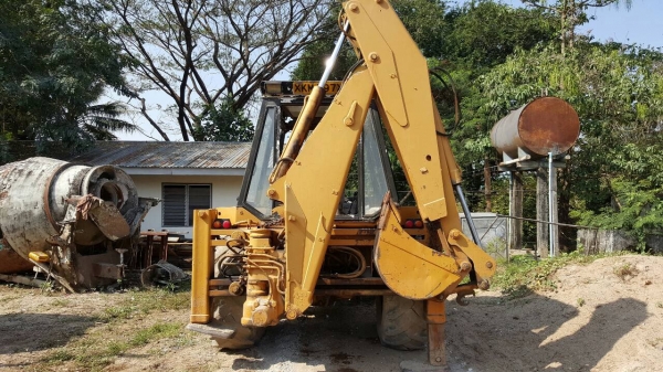 ขาย รถตักหน้าขุดหลัง JCB CX3 เพลาเดียว รถใช้งานอยู่เป็นประจำ เครื่องดี ปั้มดี เอกสารใบซื้อขาย