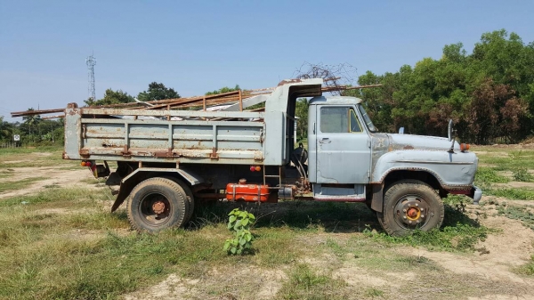 ขาย 6 ล้อ หัวยาวดั้ม คัสซีสวยตลอดเส้น เครื่อง EH700 168 แรงม้า เกียร์ HO คลัช 14 นิ้ว เฟืองท้าย FUSO 10 ตัน พวงมาลัยพาวเวอร์ ทะเบียนพร้อมโอนครับ