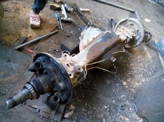 เฟื่องท้าย6 ล้อดั้มอีซูสุ130 แรงม้า   สอบถามได้ พงศกร 088 3970475