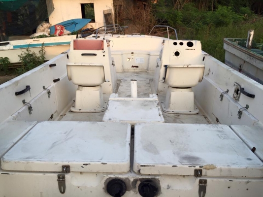 เรือนิสสัน 19 ฟุตเรือเปล่า