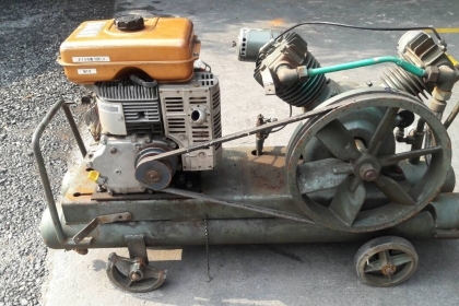 ขาย ปั๊มลม IWATA เครื่อง KAWASAKI FG270 เก่าญี่ปุ่น ราคา 18,500