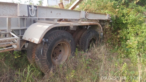 (มี5หางขายเหมา)หางพื้นเรียบยาว12ม.2คาน..เล่มพร้อม4หาง สภาพดีใช้ได้ สีไม่สวย แค่จอดไว้..ขายเหมา 600000.