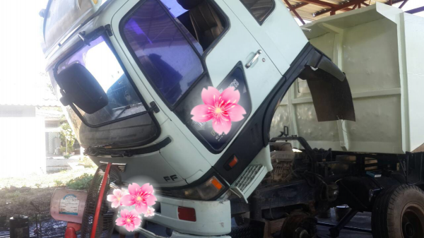 ขายรถบรรทุก 6 ล้อดัมพ์ HINO FF195 แรงม้า ราคา 630000