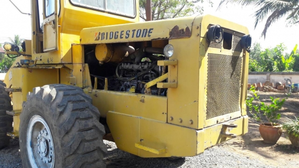 ขาย รถตัก KAWASAKi 175 โบว์ สภาพดีสวยพร้อมใช้ ราคาเบาๆ 455,000บ มีใบซื้อขาย ไม่มีเล่ม