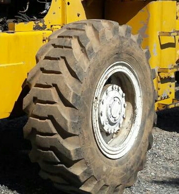 ขาย รถตัก KAWASAKi 175 โบว์ สภาพดีสวยพร้อมใช้ ราคาเบาๆ 455,000บ มีใบซื้อขาย ไม่มีเล่ม