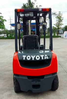 ขายรถ Toyota Used รุ่น 8FD25 เสาเข้าตู้ 4.7 เมตร ติด งาสไลด์ นำเข้า ขายรถ Toyota Used รุ่น 8FD25 เสาเข้าตู้ 4.7 เมตร ติด งาสไลด์ นำเข้า