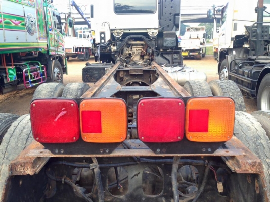 ขาย10ล้อหัวคัสซี 360แรงม้า ปี 2013