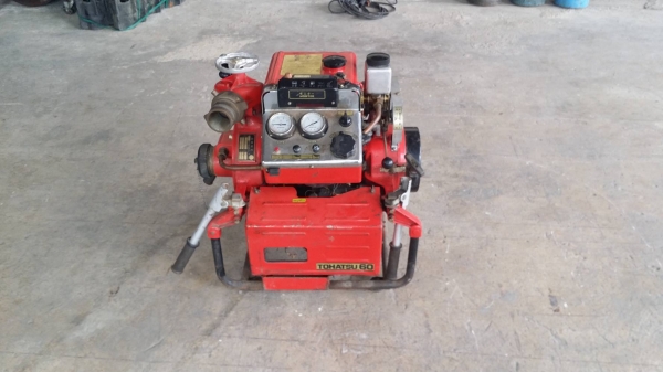 ปั๊มดับเพลิงเก่าญี่ปุ่น TOHATSU 60 (1)  เครื่องยนต์เบนซิน 2 สูบ สภาพดี