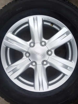 ขายล้อISUZU Mu-X New ISUZU17 ยาง ปี 1515  4 ล้อ