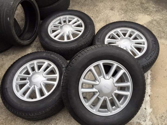 ขายล้อแม็กออนิว ขอบ16 4วง ราคา 7,500 บาท