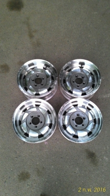 ขายล้อแม็กใหม่ยี่ห้อ ENKEI่ ขอบ15 4วง ราคา 10,000 บาท