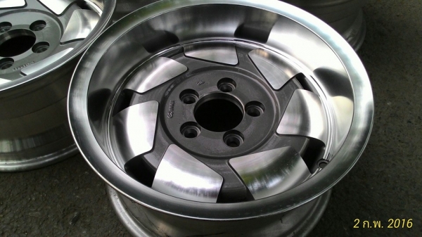 ขายล้อแม็กใหม่ยี่ห้อ ENKEI่ ขอบ15 4วง ราคา 10,000 บาท