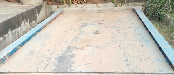 ลดอีก 1 หมื่นครับ คนจองไม่มาเอา  ขายเหมาเลิกกิจการ  ครับพี่น้อง  2 รายการ รถตักล้อยาง เครื่องชั่งคอมพื้นเหล็ก