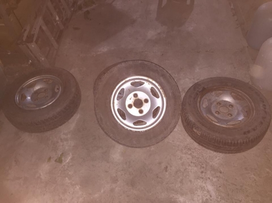 ขายมาสด้า แฟมิเลีย