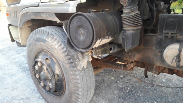 รถฮีโน่ 10 ล้อดั้ม FM226  230 แรงม้า. ปี 31.   สนใจติดต่อ  081 - 6079515