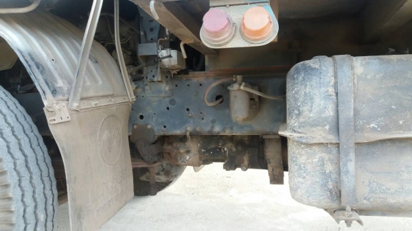 รถมิตซู 10 ล้อ รั้ว ( ไม่ดั้ม ) FN527M - TD / เปลื่ยนเครื่อง 230 แรงม้า.    สนใจติดต่อ  081 - 6079515