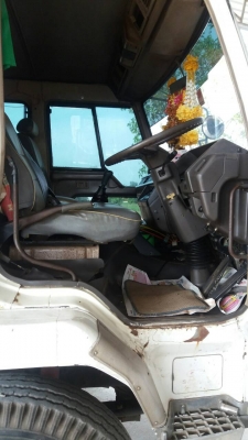 รถมิตซู 10 ล้อ รั้ว ( ไม่ดั้ม ) FN527M - TD / เปลื่ยนเครื่อง 230 แรงม้า.    สนใจติดต่อ  081 - 6079515